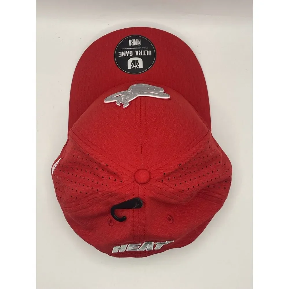 NWT Ultra Game Miami Heat NBA Logo Adjustable‎ Snapback Hat Red OSFM VGME674F